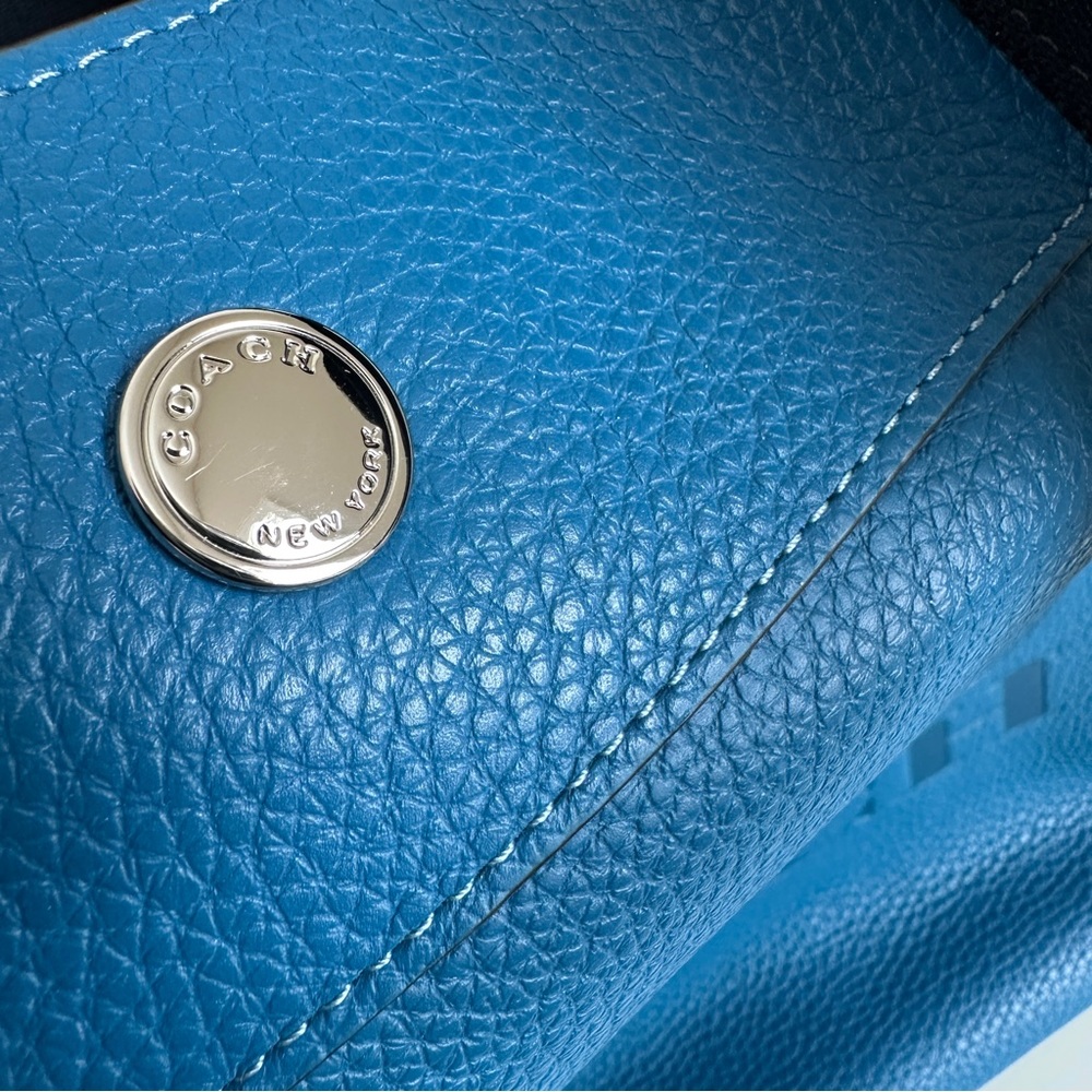 Coach Jes Tote Horse and Carriage Leather Silver Blue Jay 1896 - Picture 10 of 17